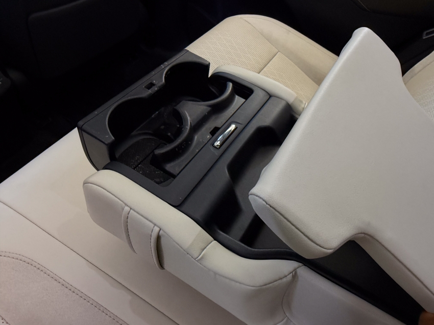 Lexus RX 450H+ 2.5 PHEV AWD CVT 33