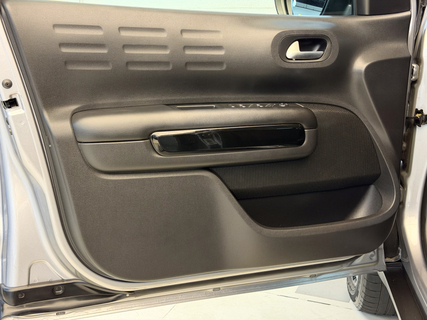 Citroen C4 CACTUS 1.6 THP FLEX SHINE PACK EAT6 22