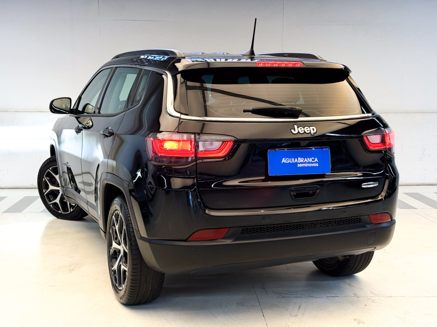 JEEP COMPASS 1.3 T270 TURBO FLEX LONGITUDE AT6 7