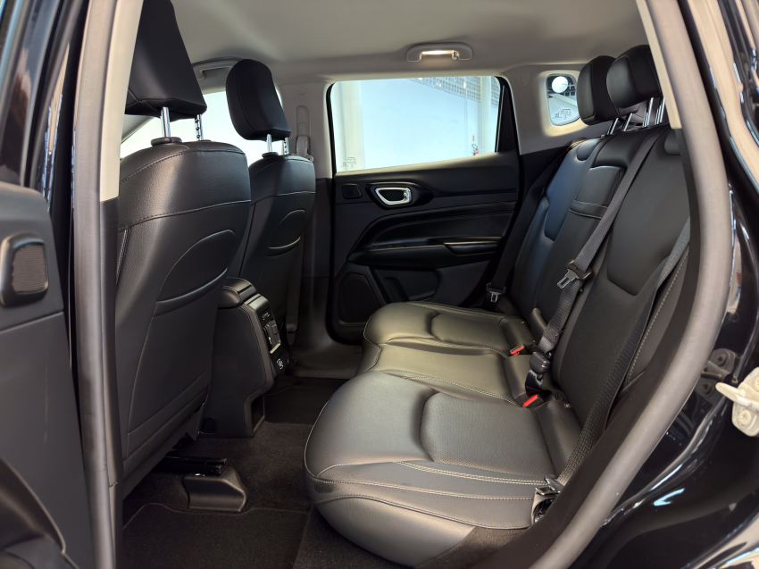 JEEP COMPASS 1.3 T270 TURBO FLEX LONGITUDE AT6 27