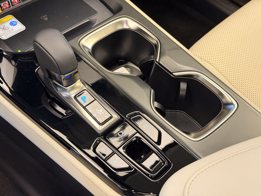 Lexus NX 350h 2.5 16V VVT-I HYBRID LUXURY CVT AWD 21