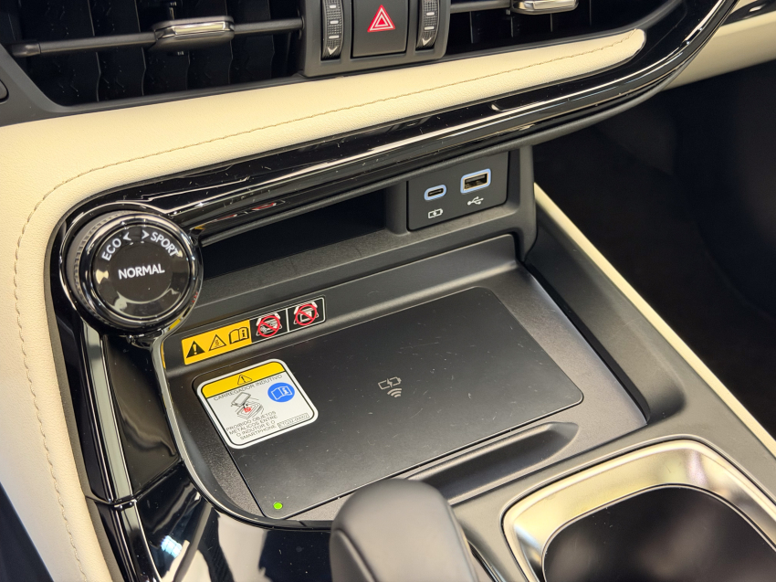 Lexus NX 350h 2.5 16V VVT-I HYBRID LUXURY CVT AWD 20