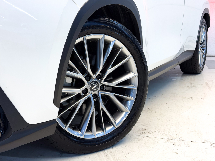 Lexus NX 350h 2.5 16V VVT-I HYBRID LUXURY CVT AWD 2