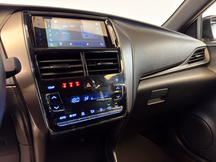 Toyota YARIS 1.5 16V FLEX XL MULTIDRIVE 16