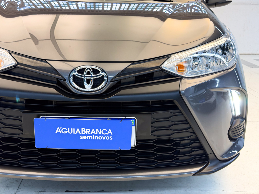 Toyota YARIS 1.5 16V FLEX XL MULTIDRIVE 4