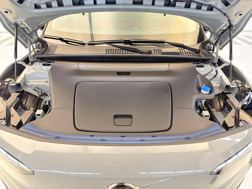 Volvo EX30 69 KW ELÉTRICO ULTRA 6