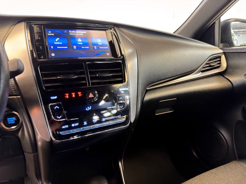 Toyota YARIS 1.5 16V FLEX XS MULTIDRIVE 17