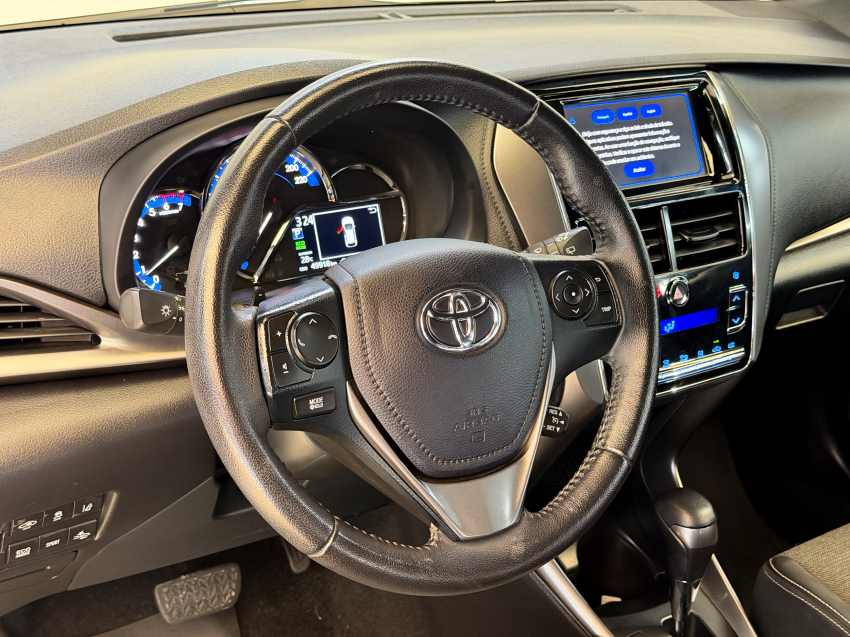 Toyota YARIS 1.5 16V FLEX XS MULTIDRIVE 15