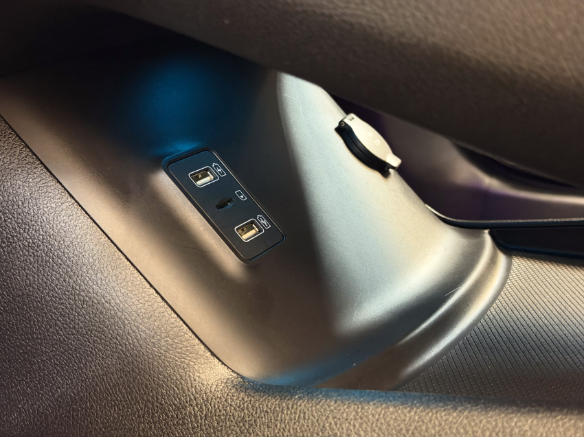 BYD KING 1.5 DM-I PHEV GS AUTOMÁTICO 23