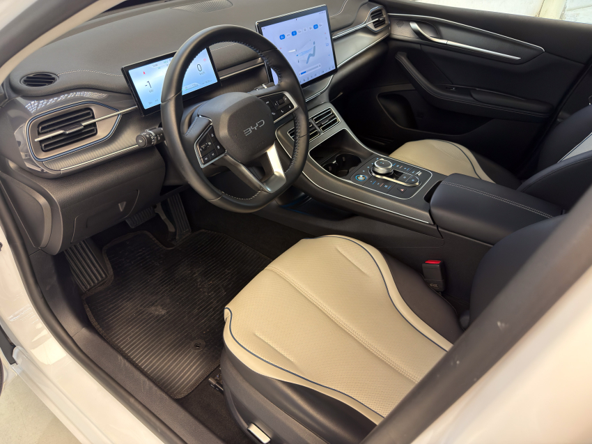 BYD KING 1.5 DM-I PHEV GL AUTOMÁTICO 14