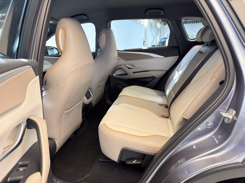 BYD SONG PRO 1.5 DM-I HÍBRIDO GL AUTOMÁTICO 26