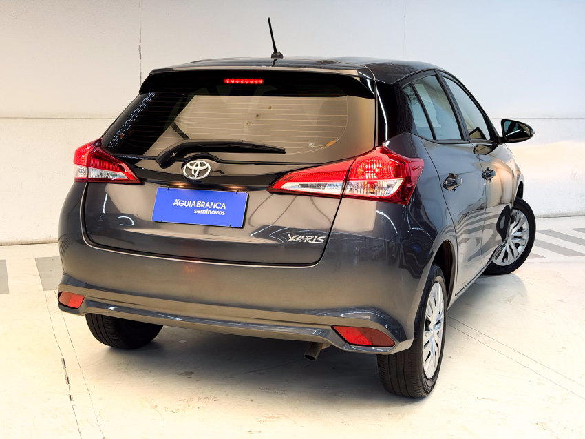 Toyota YARIS 1.5 16V FLEX XL MULTIDRIVE 10