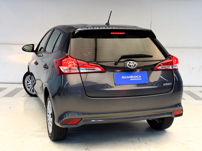 Toyota YARIS 1.5 16V FLEX XL MULTIDRIVE 7