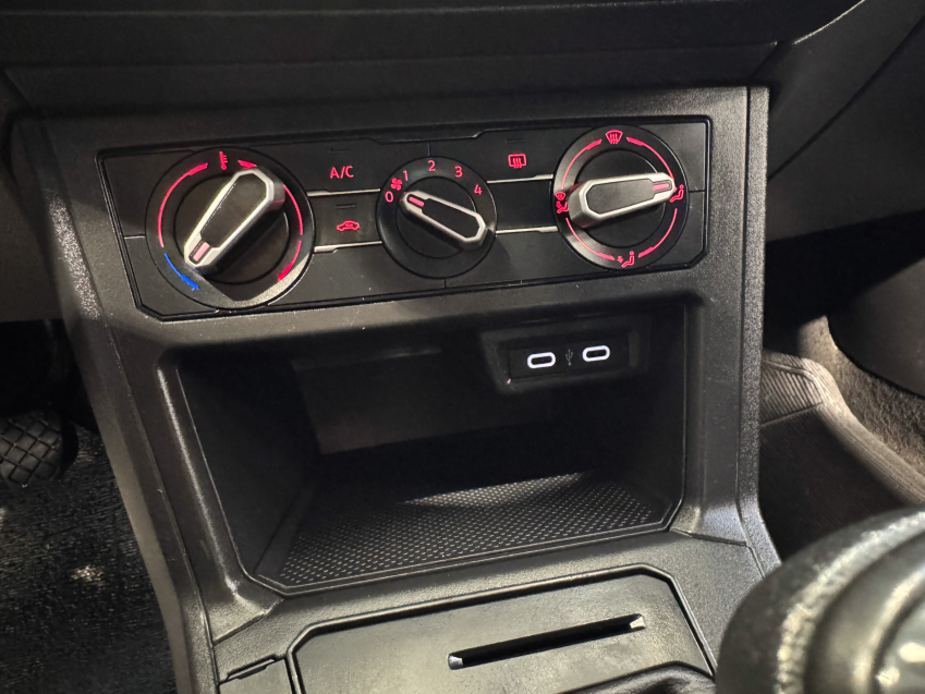 Carro Volkswagen POLO