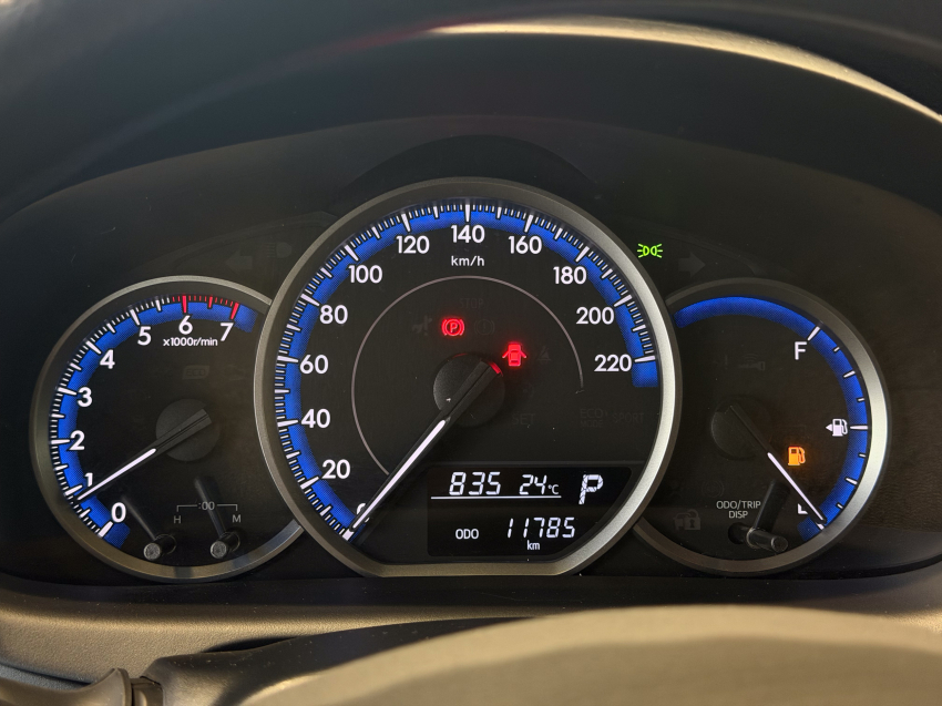 Toyota YARIS 1.5 16V FLEX SEDAN XL MULTIDRIVE 12