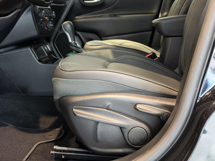 JEEP RENEGADE 1.3 T270 TURBO FLEX LONGITUDE AT6 25