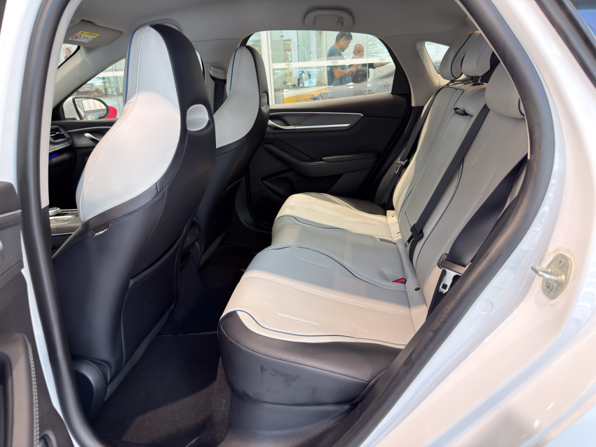 BYD KING 1.5 DM-I PHEV GS AUTOMÁTICO 25