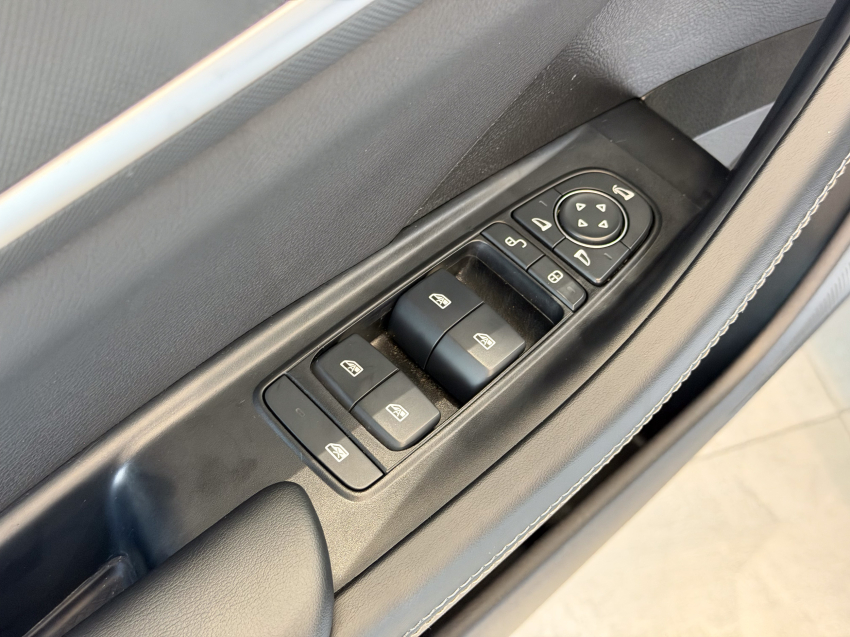 BYD KING 1.5 DM-I PHEV GS AUTOMÁTICO 22