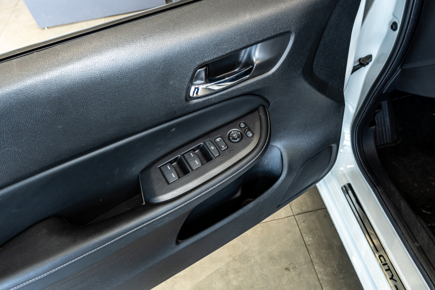 Honda CITY 1.5 i-VTEC FLEX HATCH TOURING CVT 19