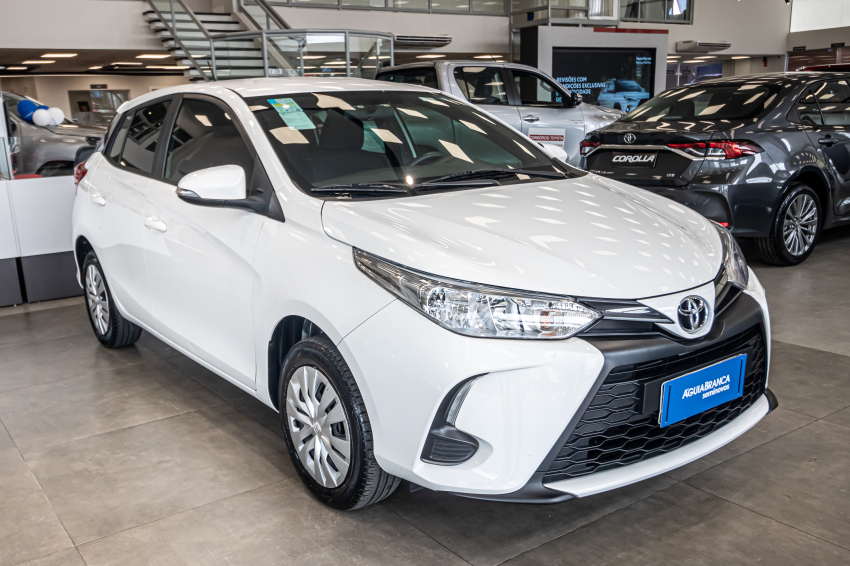 Toyota YARIS 1.5 16V FLEX XL MULTIDRIVE 5