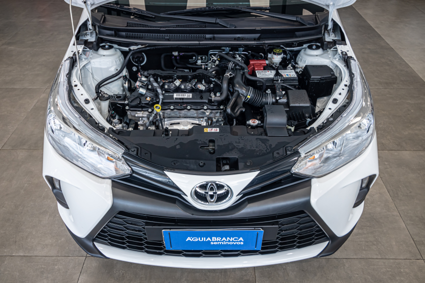 Toyota YARIS 1.5 16V FLEX XL MULTIDRIVE 6