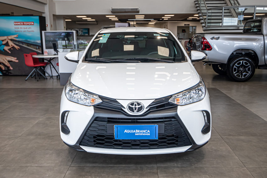 Toyota YARIS 1.5 16V FLEX XL MULTIDRIVE 3