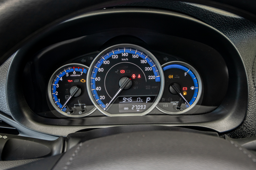 Toyota YARIS 1.5 16V FLEX XLS MULTIDRIVE 12