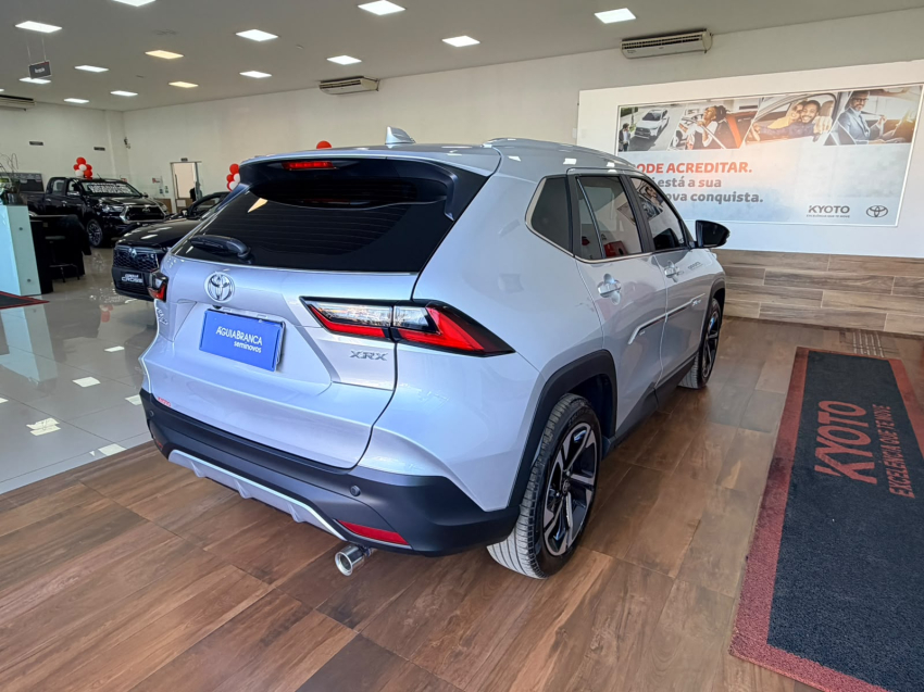 Toyota YARIS CROSS 1.5 VVT-I FLEX XRX CVT 5