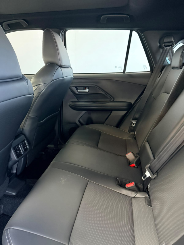 Toyota YARIS CROSS 1.5 VVT-I FLEX XRX CVT 13