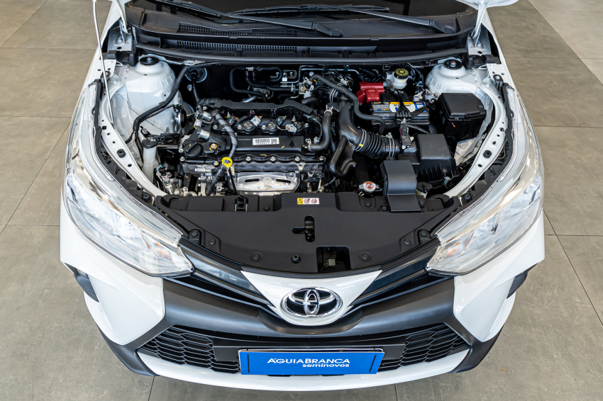 Toyota YARIS 1.5 16V FLEX XL MULTIDRIVE 6