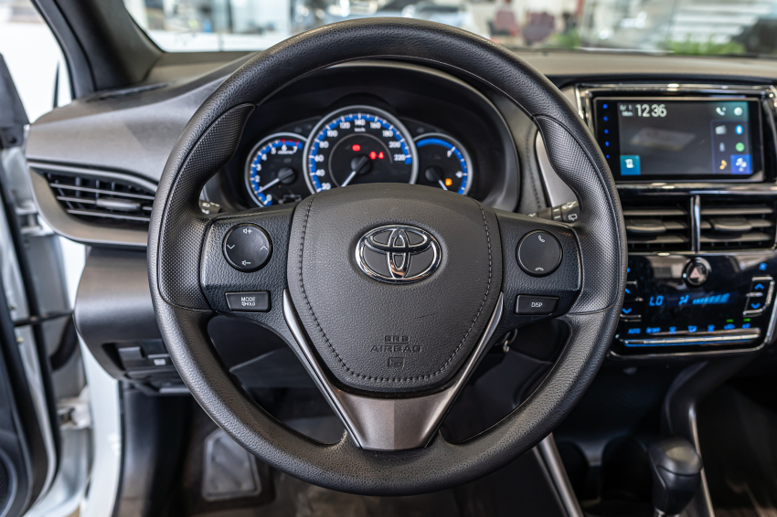 Toyota YARIS 1.5 16V FLEX XL MULTIDRIVE 15