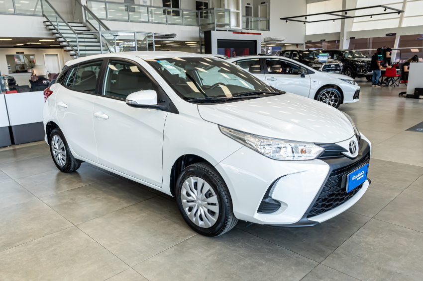 Toyota YARIS 1.5 16V FLEX XL MULTIDRIVE 5