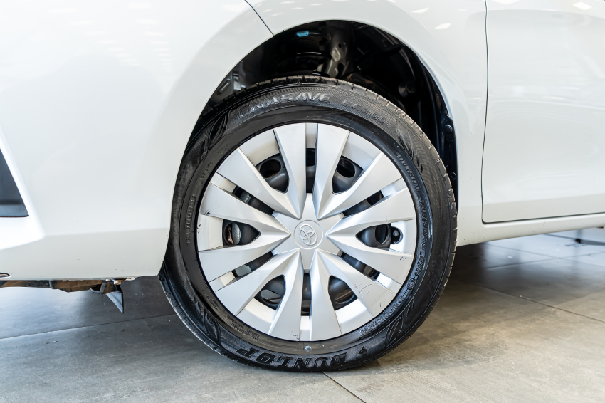 Toyota YARIS 1.5 16V FLEX XL MULTIDRIVE 2