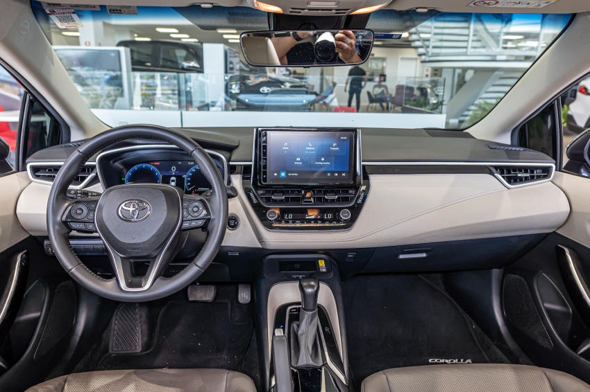 Toyota COROLLA 2.0 VVT-IE FLEX ALTIS DIRECT SHIFT 14