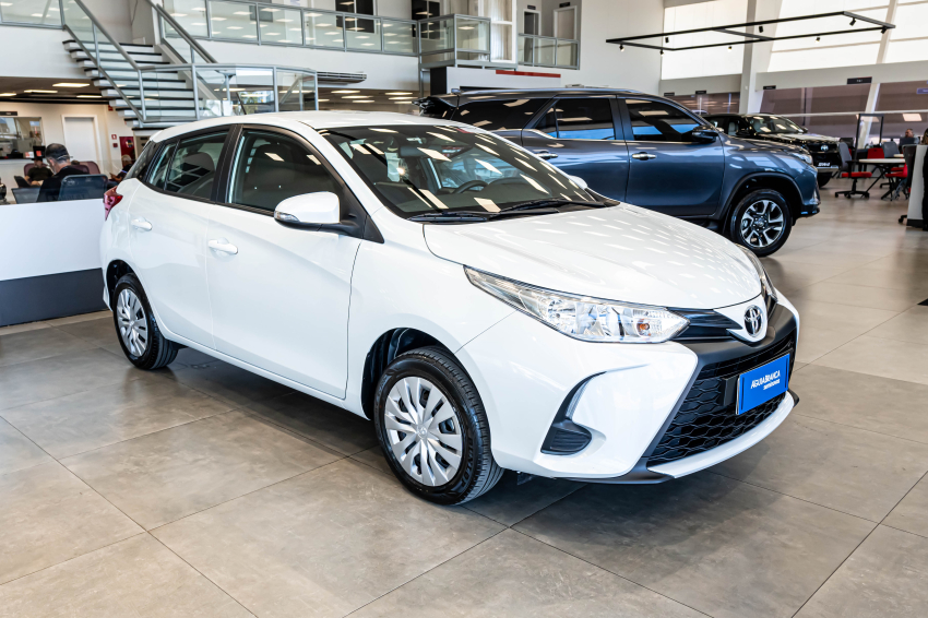 Toyota YARIS 1.5 16V FLEX XL MULTIDRIVE 5
