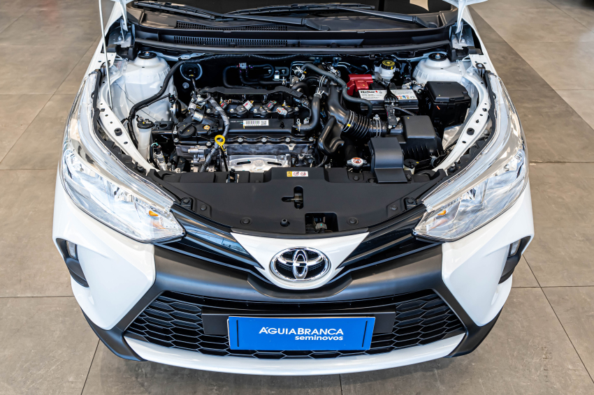 Toyota YARIS 1.5 16V FLEX XL MULTIDRIVE 6