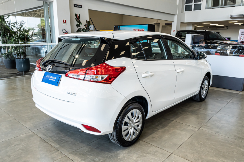 Toyota YARIS 1.5 16V FLEX XL MULTIDRIVE 10