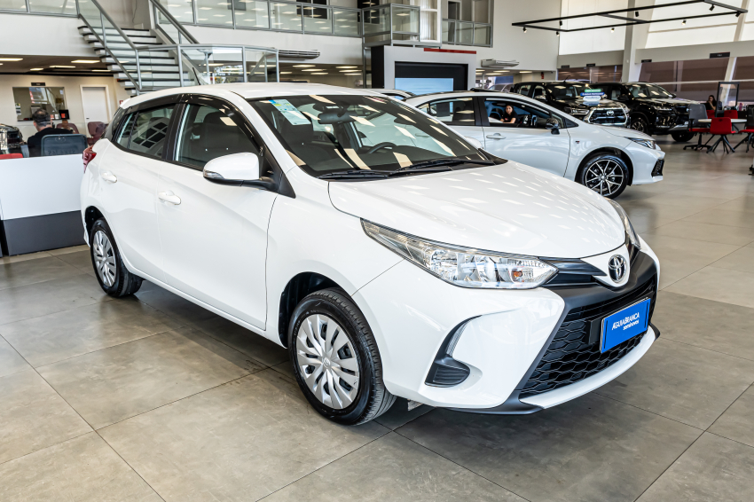 Toyota YARIS 1.5 16V FLEX XL MULTIDRIVE 5
