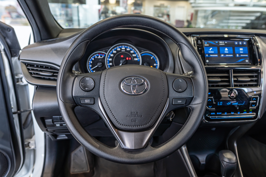 Toyota YARIS 1.5 16V FLEX XL MULTIDRIVE 15