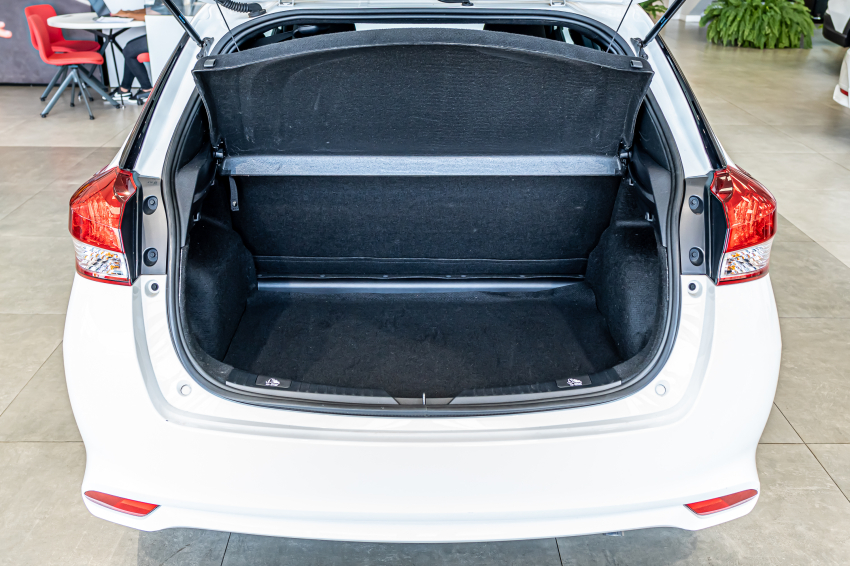 Toyota YARIS 1.5 16V FLEX XL MULTIDRIVE 11