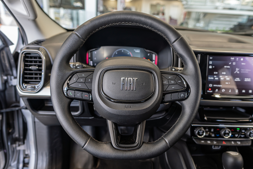 Fiat TORO 2.2 TURBO DIESEL VOLCANO 4WD AT9 15
