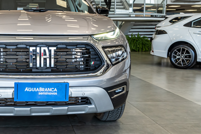 Fiat TORO 2.2 TURBO DIESEL VOLCANO 4WD AT9 4