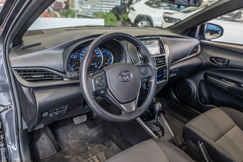Toyota YARIS 1.5 16V FLEX XL MULTIDRIVE 13
