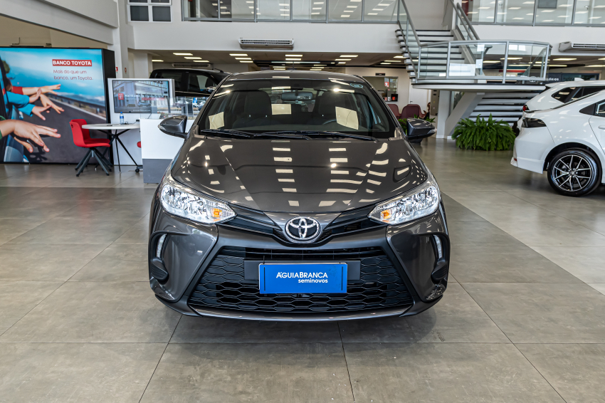 Toyota YARIS 1.5 16V FLEX XL MULTIDRIVE 3