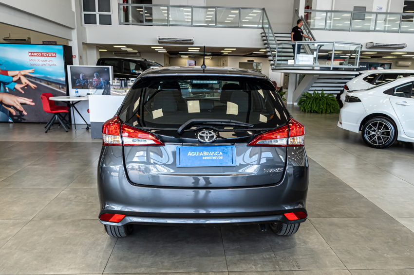 Toyota YARIS 1.5 16V FLEX XL MULTIDRIVE 8