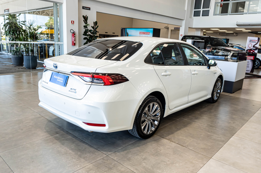 Toyota COROLLA 1.8 VVT-I HYBRID FLEX ALTIS CVT 10