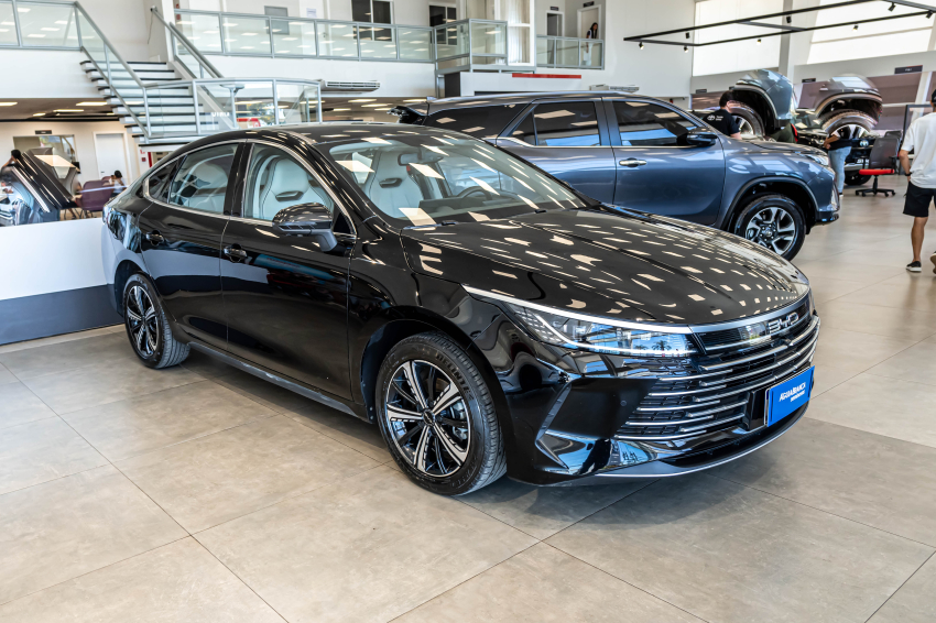 BYD KING 1.5 DM-I PHEV GS AUTOMÁTICO 5