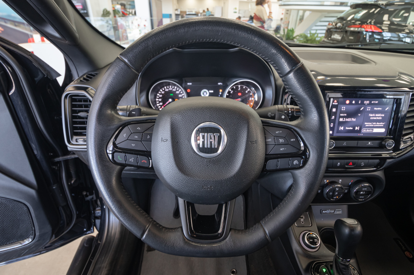 Carro Fiat TORO