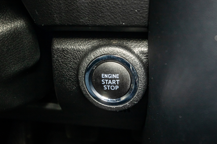 Toyota HILUX SW4 2.8 D-4D TURBO DIESEL SRX PLATINUM 4X4 AUTOMÁTICO 17