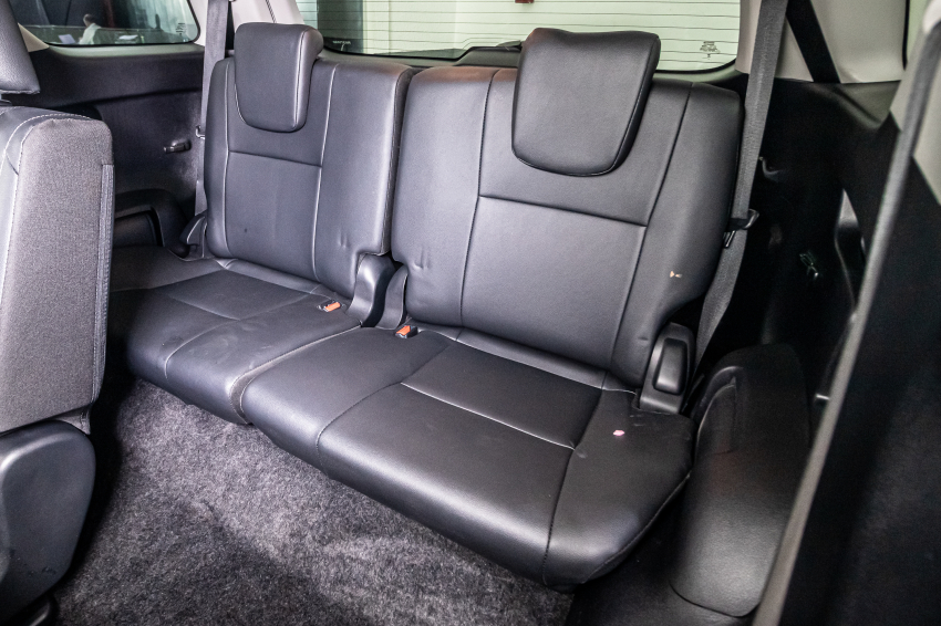 Toyota HILUX SW4 2.8 D-4D TURBO DIESEL SRX PLATINUM 7L 4X4 AUTOMÁTICO 24
